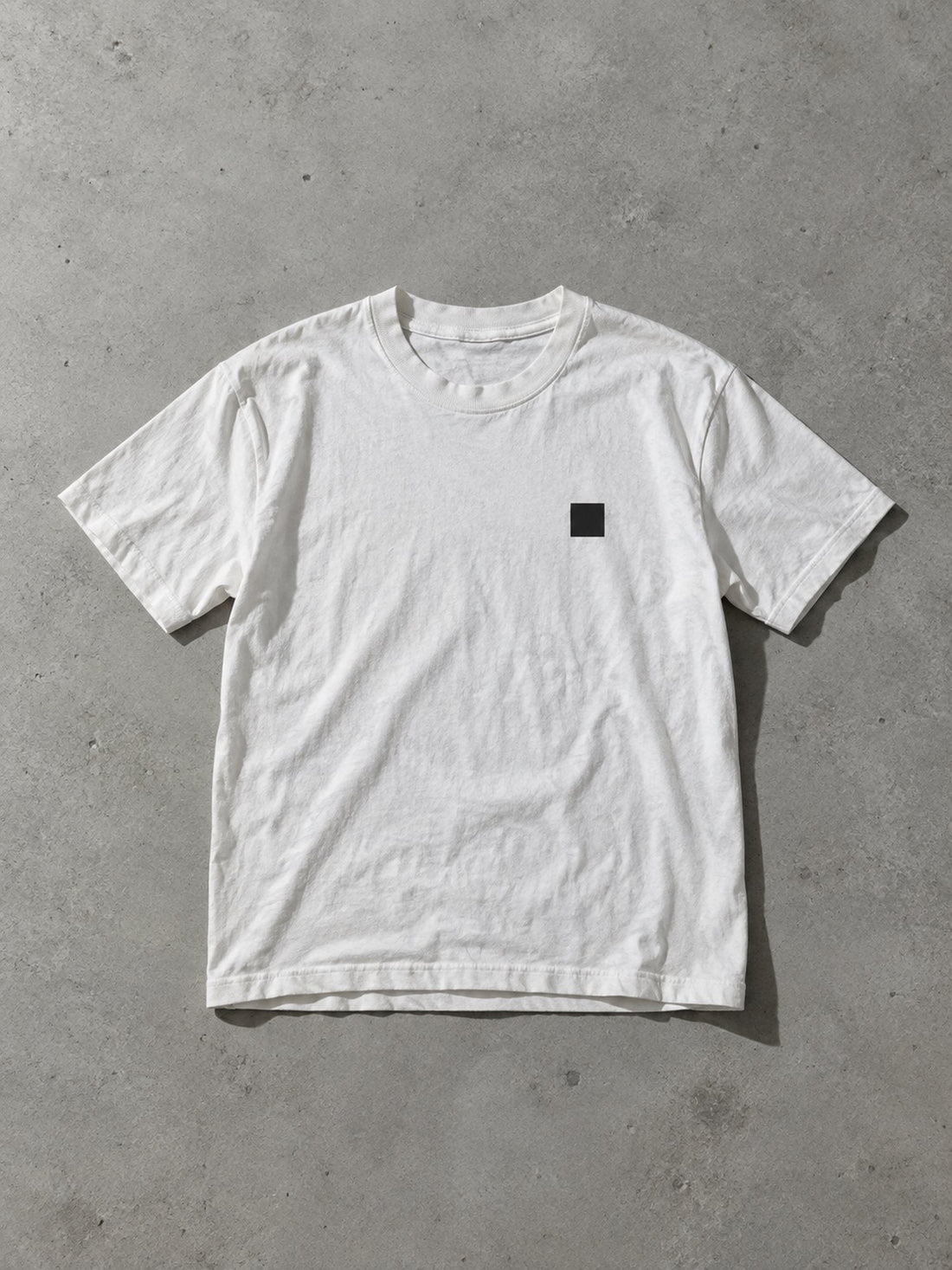 Archive NARVO drop 01, à plat sur béton
