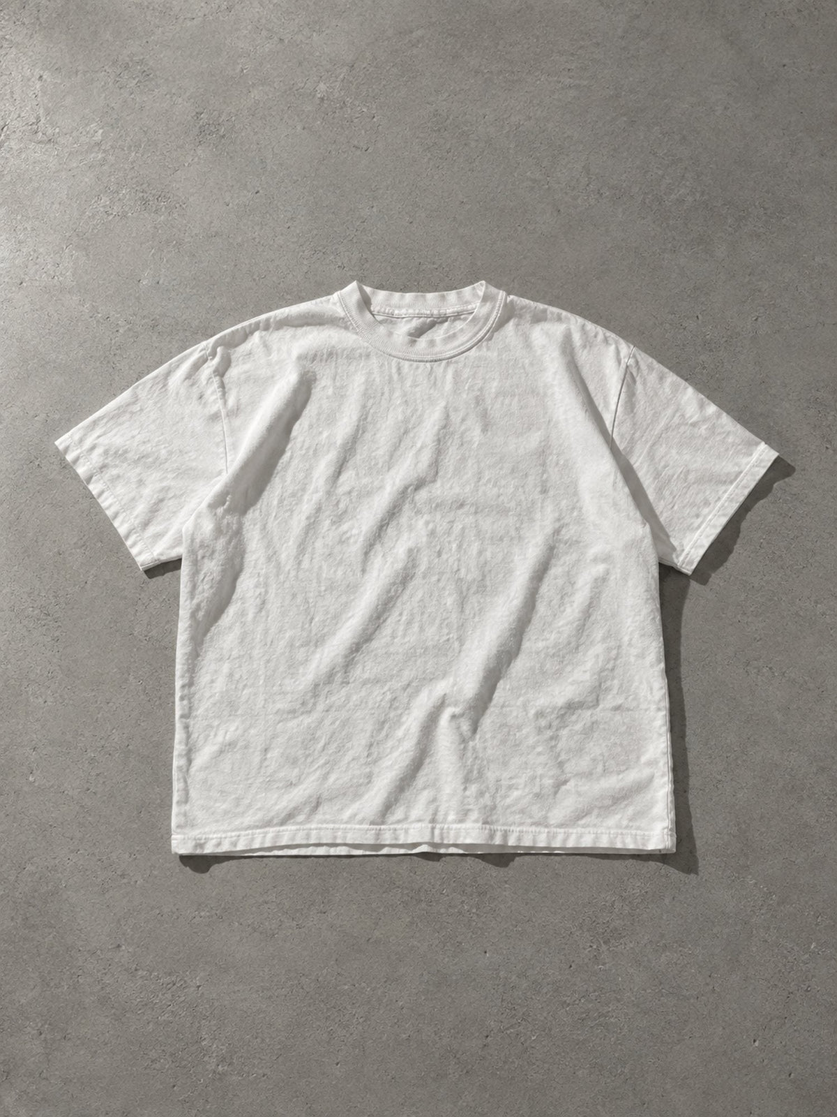 Archive NARVO drop 04, à plat sur béton